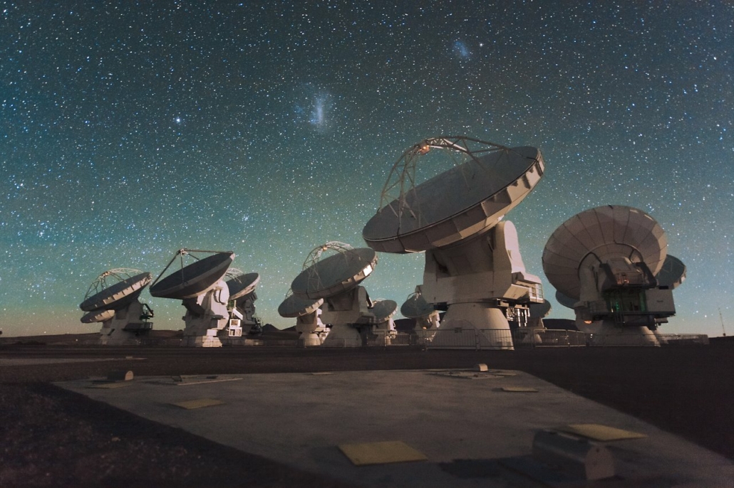 ALMA Observatories: ALMA, The Atacama Large Millimeter/submillimeter Array (ALMA) by night